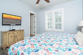 Sandestin Bungalo 45: Golf Cart, Pool, & More!