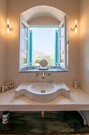 Emporio A Captivating 6-bed Villa in Nimborio