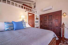 Emporio A Captivating 6-bed Villa in Nimborio