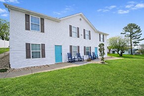 Arkstone Retreat 1 - 4 minutes from the Ark!