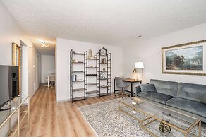 Arkstone Retreat 1 - 4 minutes from the Ark!