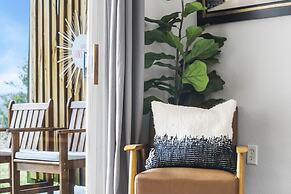 Family-friendly Retreat - Enviable Location!