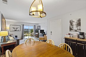 Family-friendly Retreat - Enviable Location!