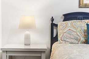 Family-friendly Retreat - Enviable Location!