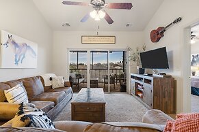 Whippoorwill Woods 3 BDR w- Tons of Amenities!