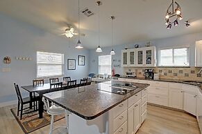 Spacious & Pet Friendly + Game Room Sleeps 10