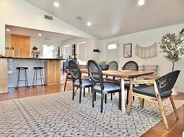 Bellflower Breeze Charming 3 BDR in Long Beach!