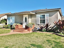 Bellflower Breeze Charming 3 BDR in Long Beach!