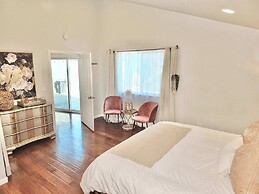 Bellflower Breeze Charming 3 BDR in Long Beach!