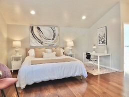 Bellflower Breeze Charming 3 BDR in Long Beach!