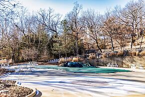 Hang Out 1 Cozy Retreat Next to Margaritaville!