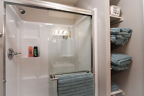 Downtown Granby Retreat & Spa