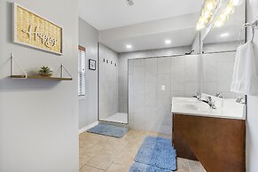 Rockwood Lakeview Getaway Incredible Location!