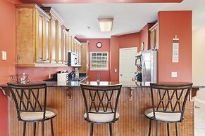 Rockwood Lakeview Getaway Incredible Location!