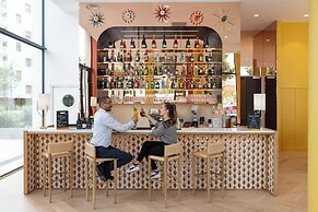 Kyriad Prestige Asnieres-sur-seine