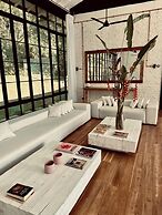 Miss Ceylon Unawatuna