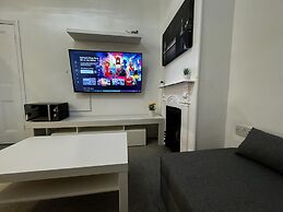 Onsite Apartments in Central Brentwood