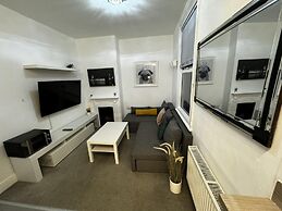 Onsite Apartments in Central Brentwood