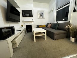 Onsite Apartments in Central Brentwood