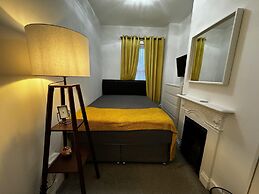 Onsite Apartments in Central Brentwood