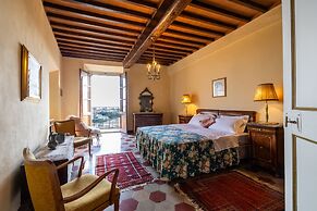 CASTELLO DI SOVICILLE- RESIDENZA D'EPOCA