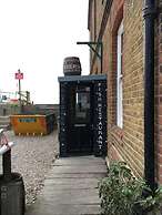 Lovely Fisherman's Cottage Near Beach and Harbour