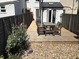 Lovely Fisherman's Cottage Near Beach and Harbour