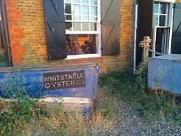Lovely Fisherman's Cottage Near Beach and Harbour