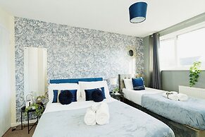 Canterbury Charm, Spacious 4 Bed House