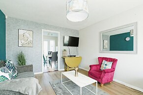 Canterbury Charm, Spacious 4 Bed House