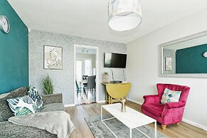 Canterbury Charm, Spacious 4 Bed House