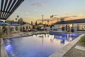 Montecito Luxe 3-villa Retreat w Pool Courtyard