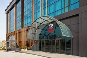 Ramada Encore by Wyndham Istanbul Arnavutkoy