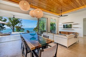 Short Walk to Restaurants Cafe Bar Saltwater Pool