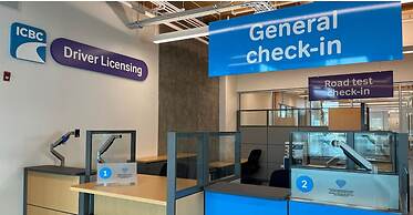 Chic 2BR Suite Vancouver West Downtown