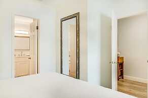 10 A, One Bedroom Condo