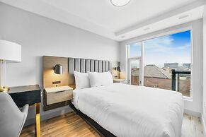 Skye Hotel & Residences