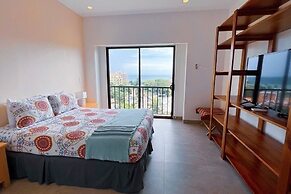 Elegant Oceanview Penthouse - Steps from Jaco Beach & Nightlife