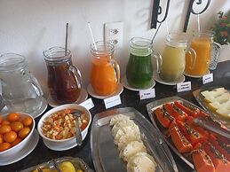 Pousada Sinhá Moça Campos Ltda