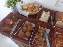 Pousada Sinhá Moça Campos Ltda