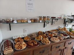 Pousada Sinhá Moça Campos Ltda