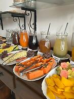 Pousada Sinhá Moça Campos Ltda