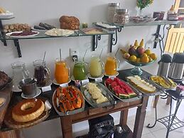 Pousada Sinhá Moça Campos Ltda