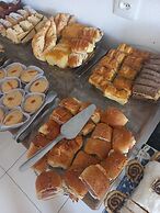 Pousada Sinhá Moça Campos Ltda