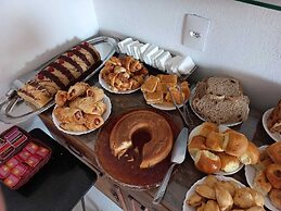 Pousada Sinhá Moça Campos Ltda