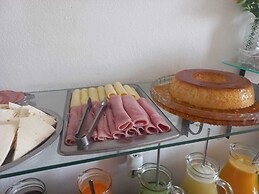 Pousada Sinhá Moça Campos Ltda