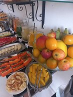 Pousada Sinhá Moça Campos Ltda