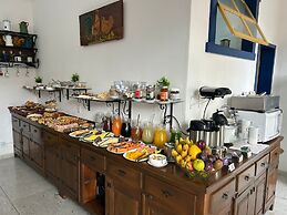 Pousada Sinhá Moça Campos Ltda