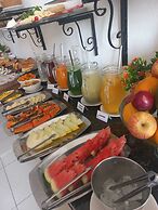 Pousada Sinhá Moça Campos Ltda