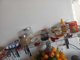 Pousada Sinhá Moça Campos Ltda